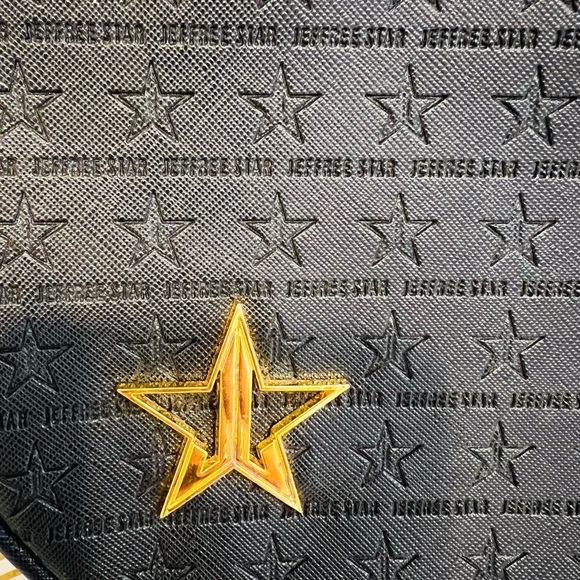 🔥Jeffree Star Fanny Bag🔥 - Picture 2 of 9